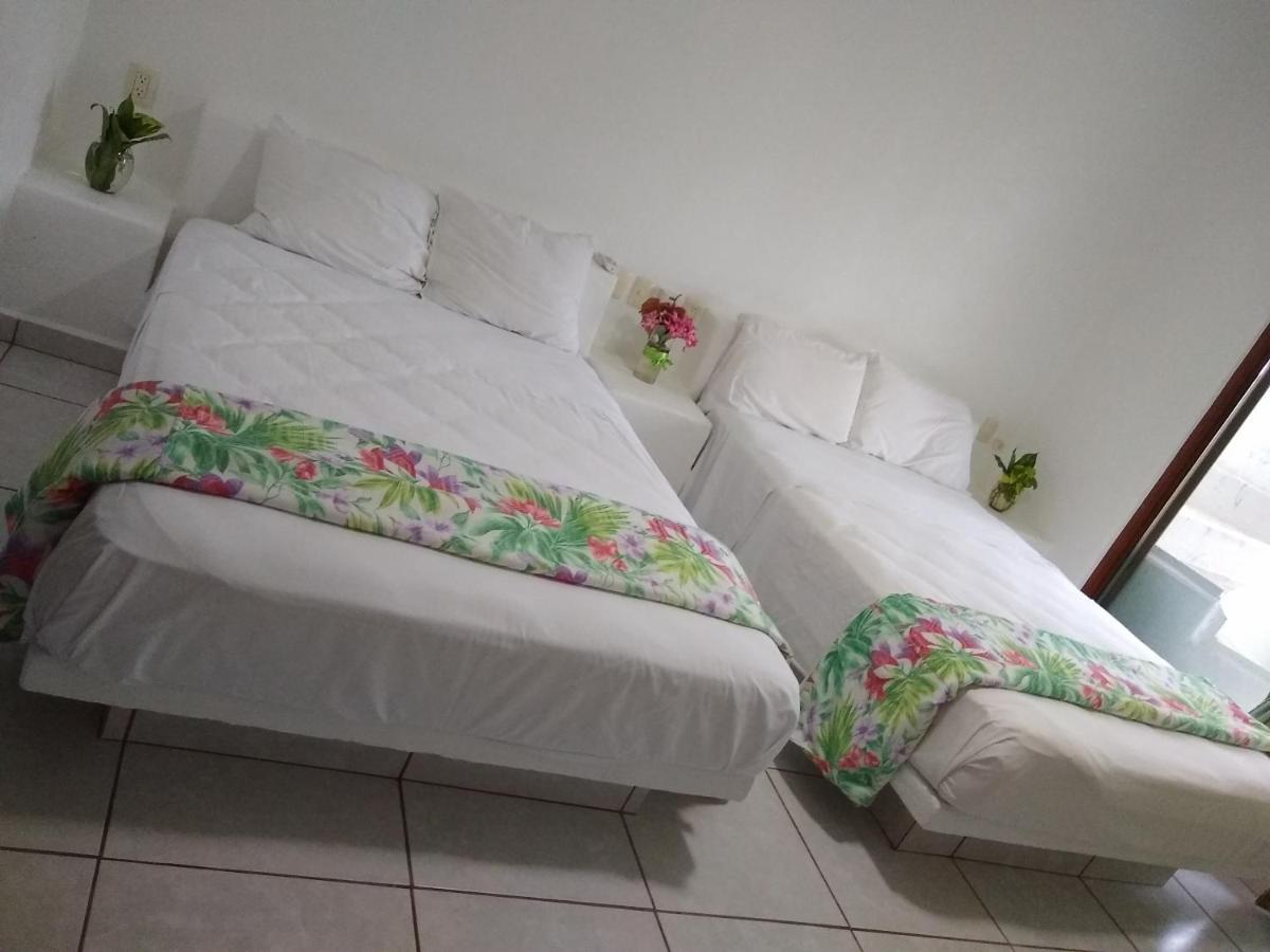 Hotel La Orquidea Bonfil 3*
