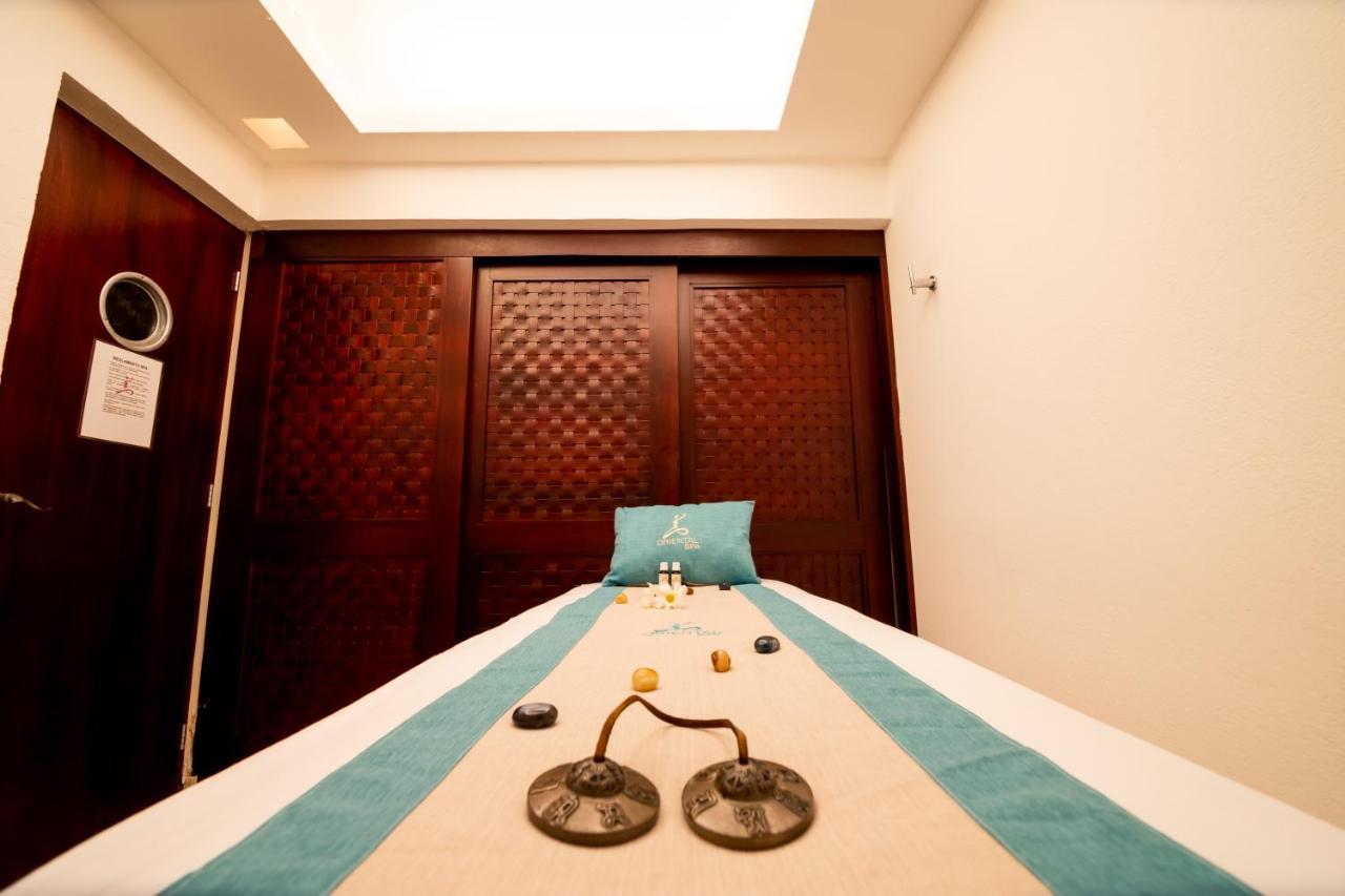 Hotel Emporio 5*
