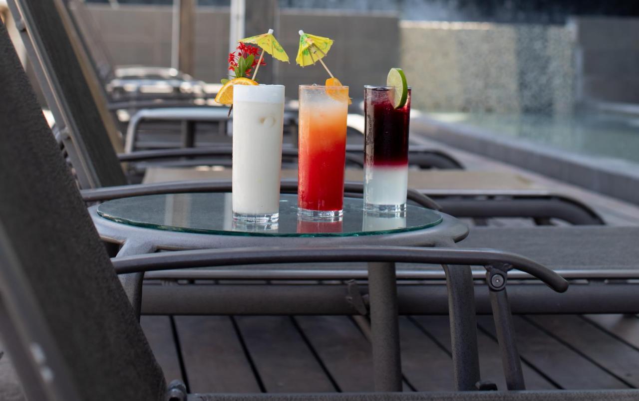 Ramada By Wyndham & 4* Acapulco
