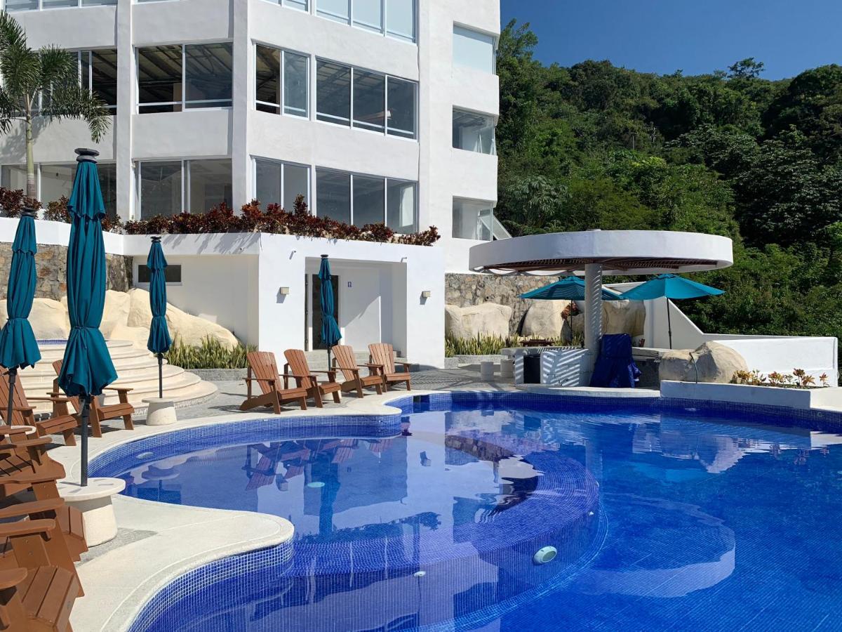 La De Almudena * Acapulco