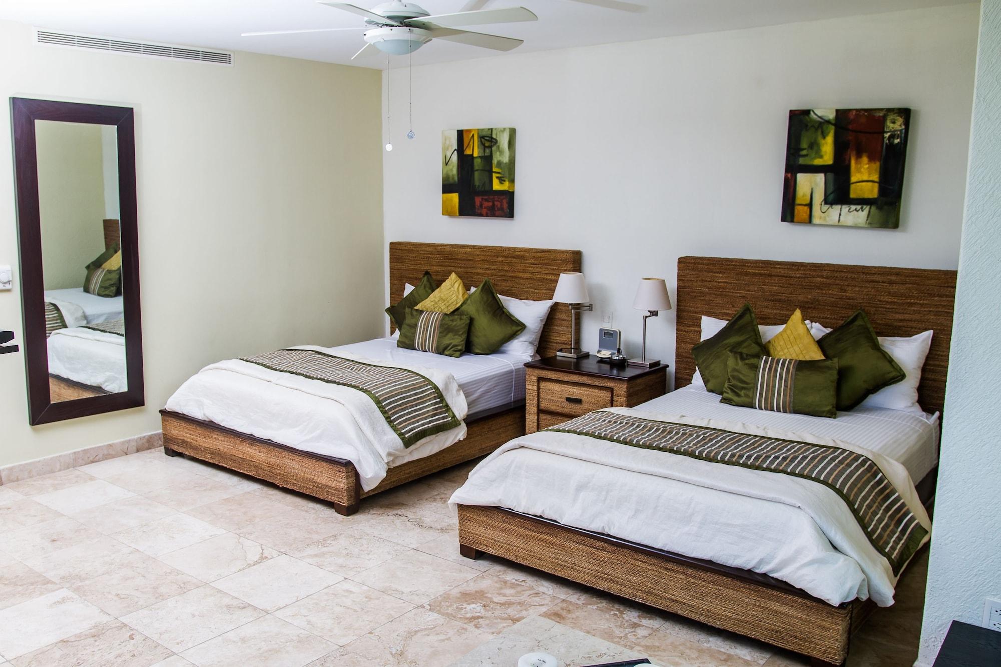 B Pichilingue & Club Apartahotel 5*