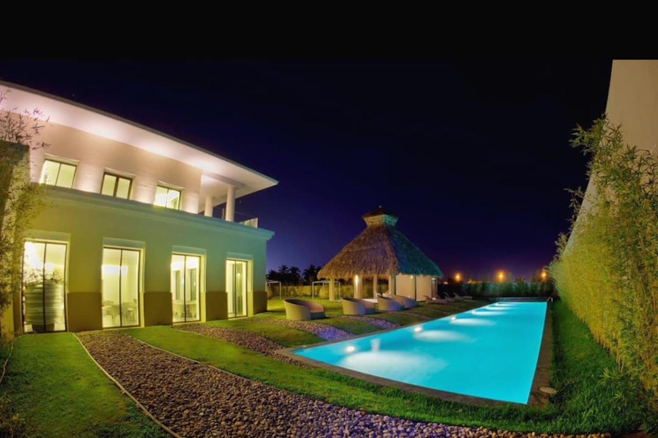La Isla Residences Grand Cayman