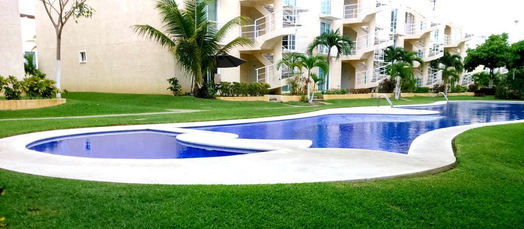 Book House Marina Diamante * Acapulco
