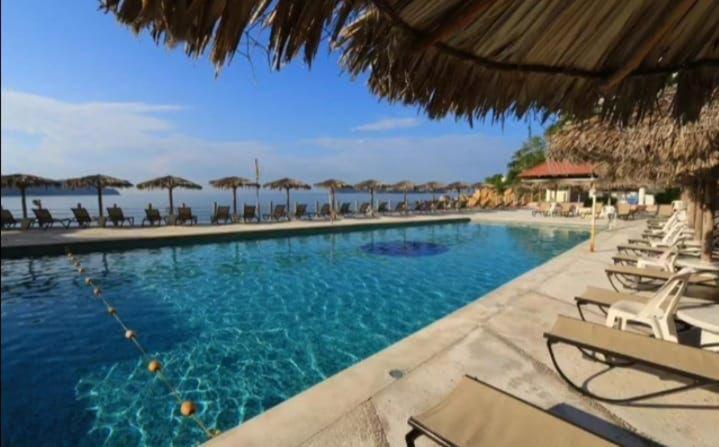 Frente Al Mar En Torres Gemelas Apartamento