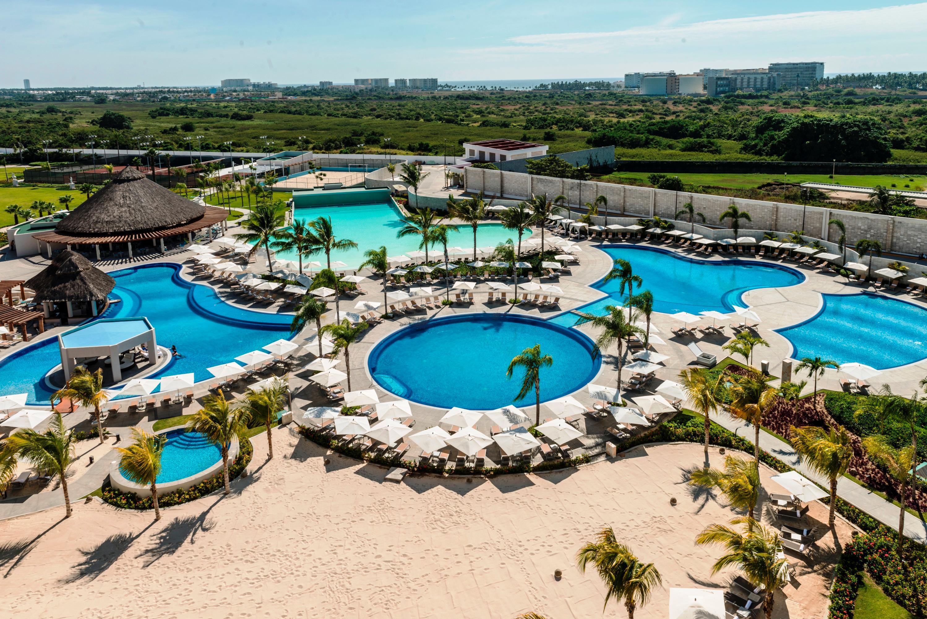 Resort Palacio Mundo Imperial Riviera Diamante 5*