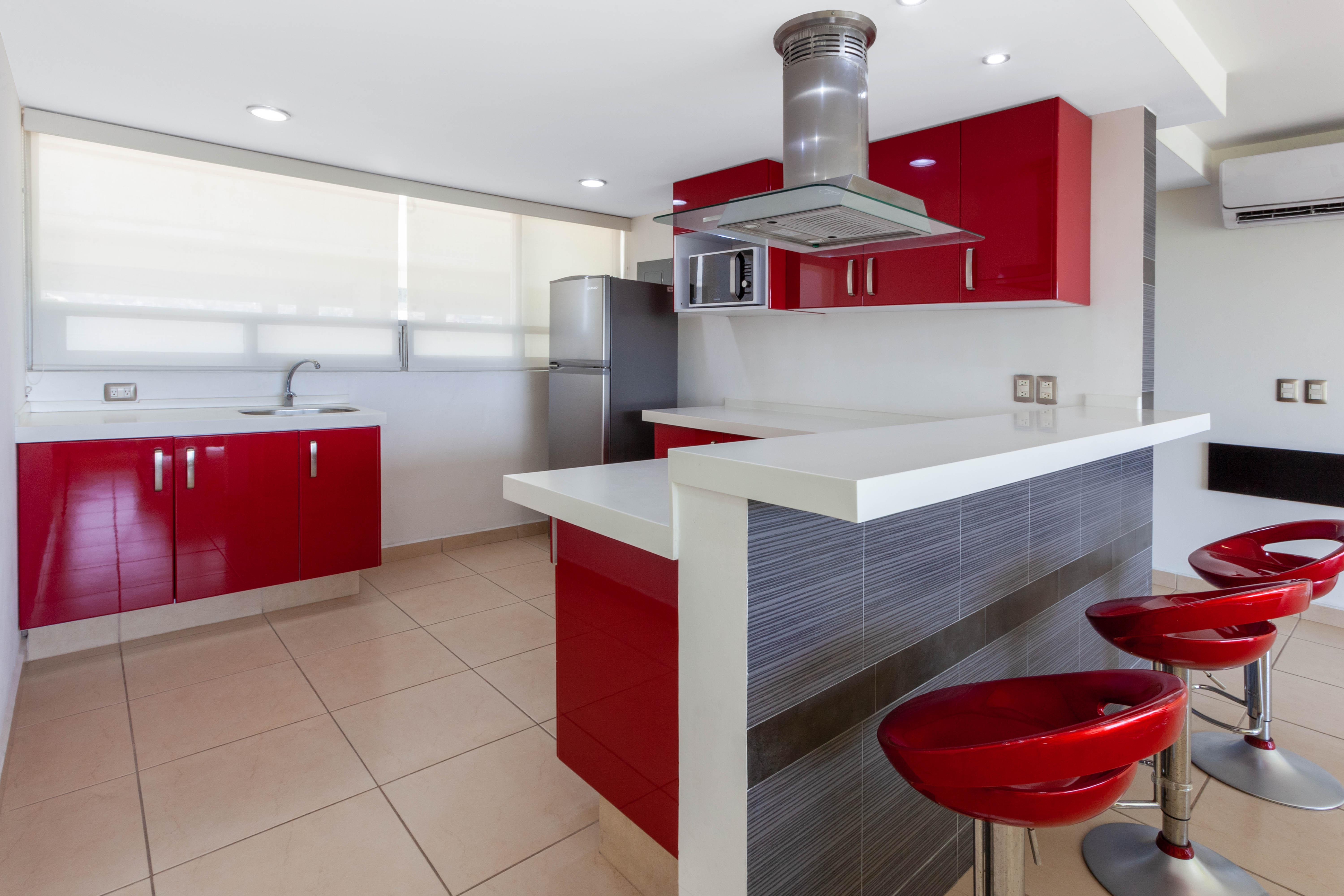 Ramada By Wyndham & 4*