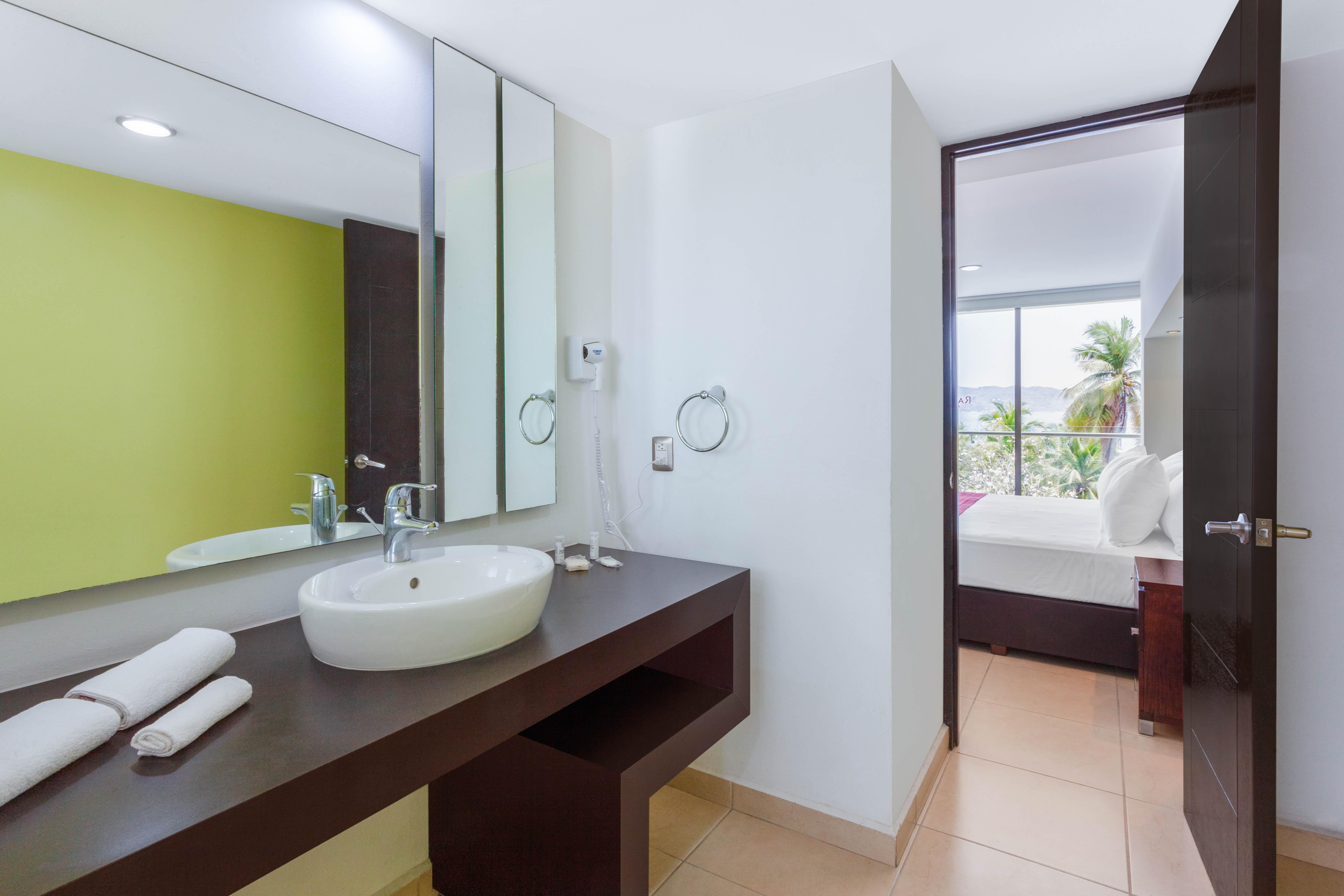 Ramada By Wyndham & Acapulco