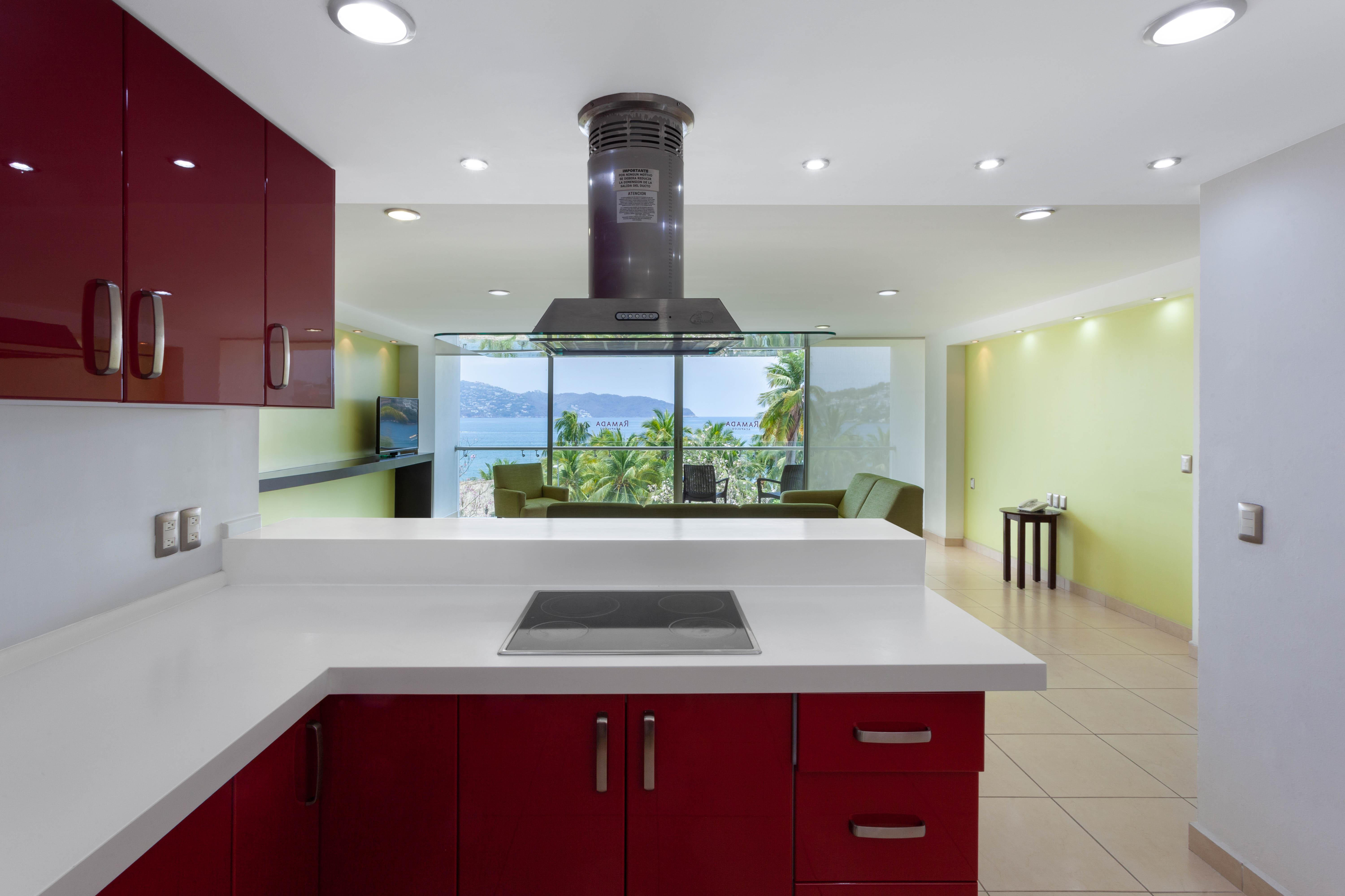 Hotel Ramada By Wyndham & 4*