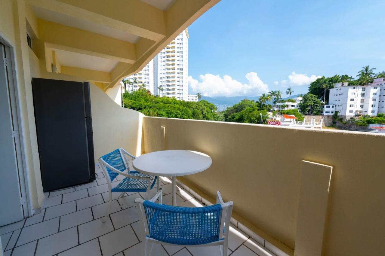Acamar Hotel 4*