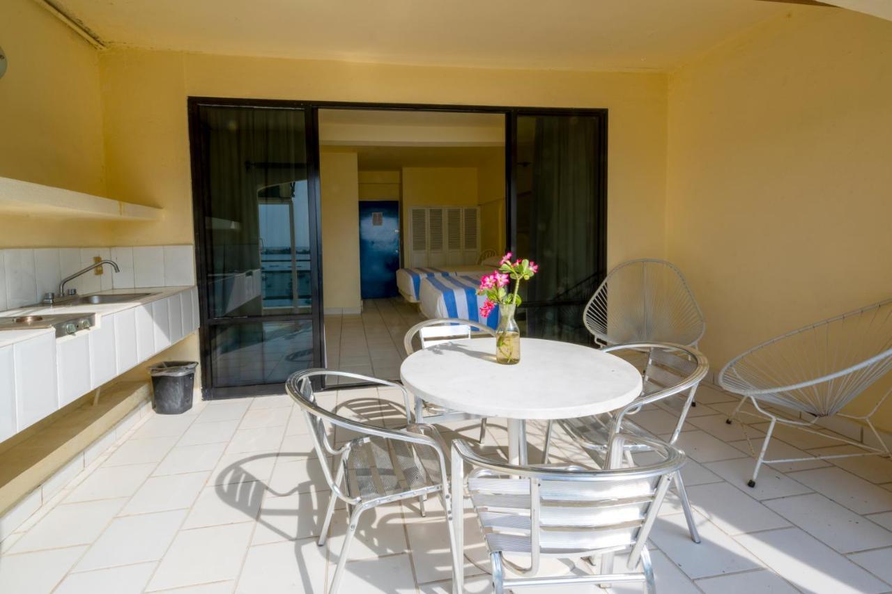 Hotel Acamar 4*