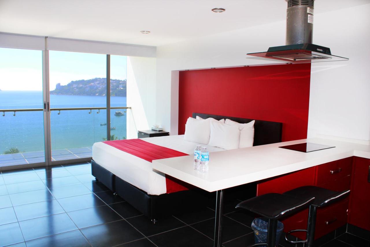 Ramada By Wyndham & 4*