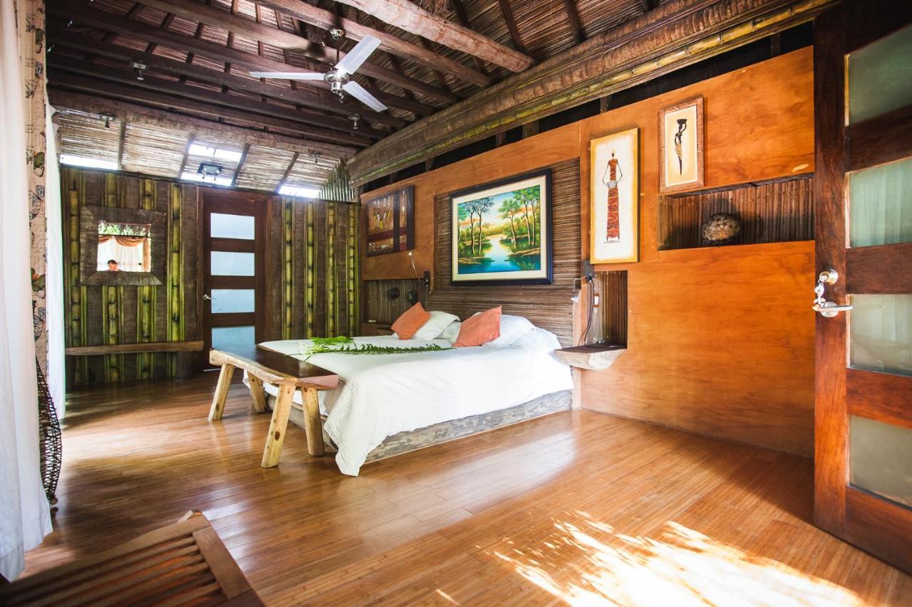 Chalet Jardín Secreto Centro Holístico