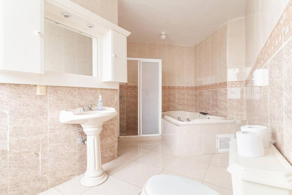Casa Rizzo, A Unos Pasos De Playa Diamante Сasa de vacaciones