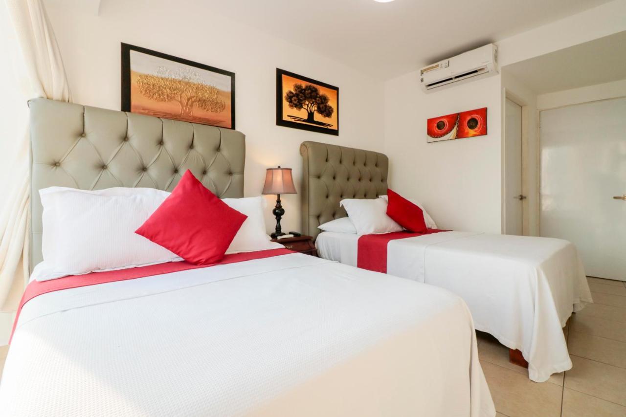 Apartment Hostpal Acqualina Skylife