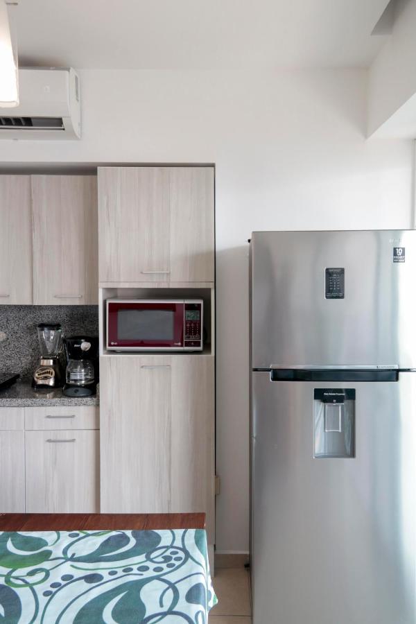 Hostpal Acqualina Skylife Apartment *