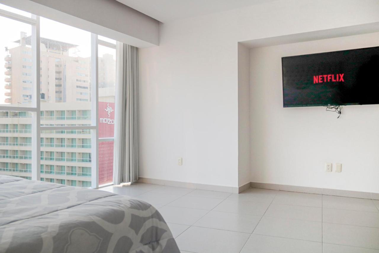 Hostpal Acqualina Skylife Apartment