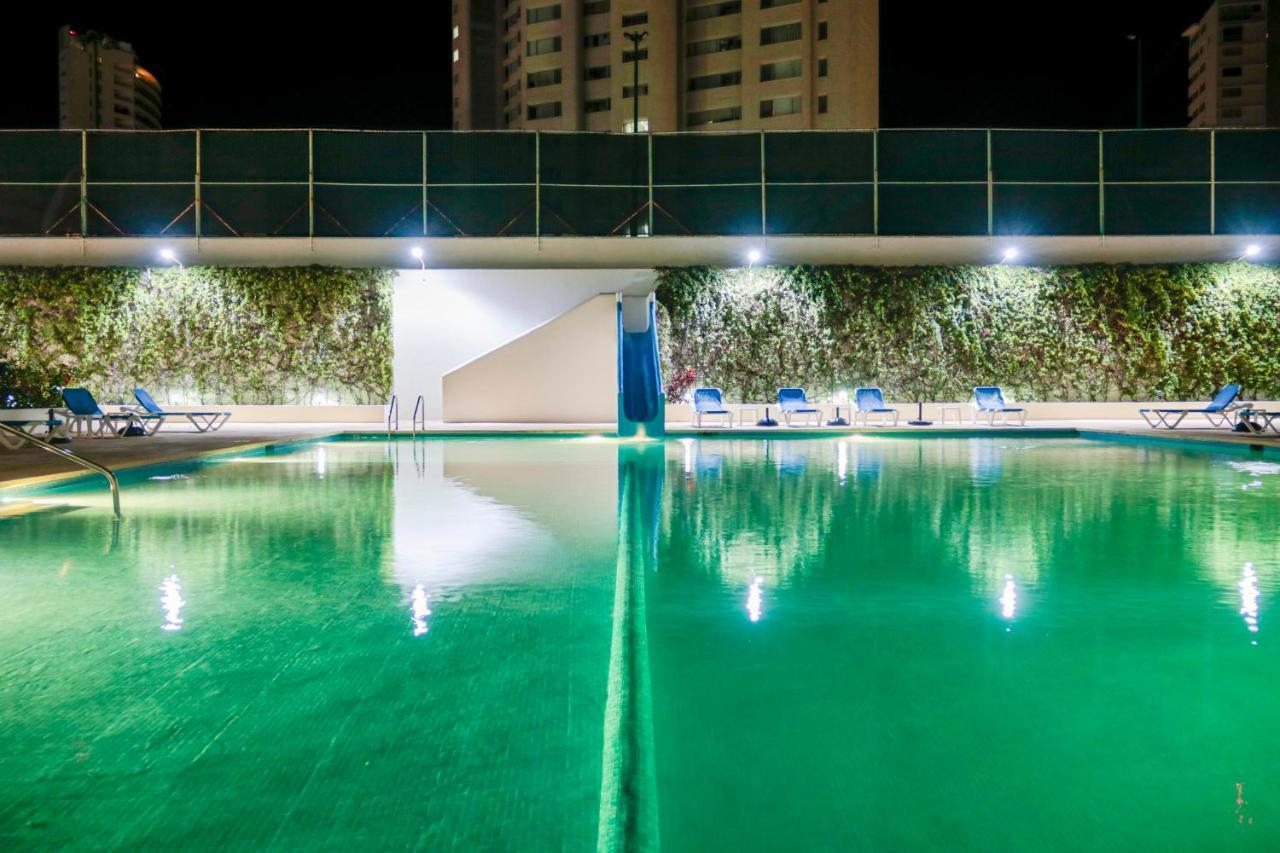 Apartment Hostpal Acqualina Skylife *