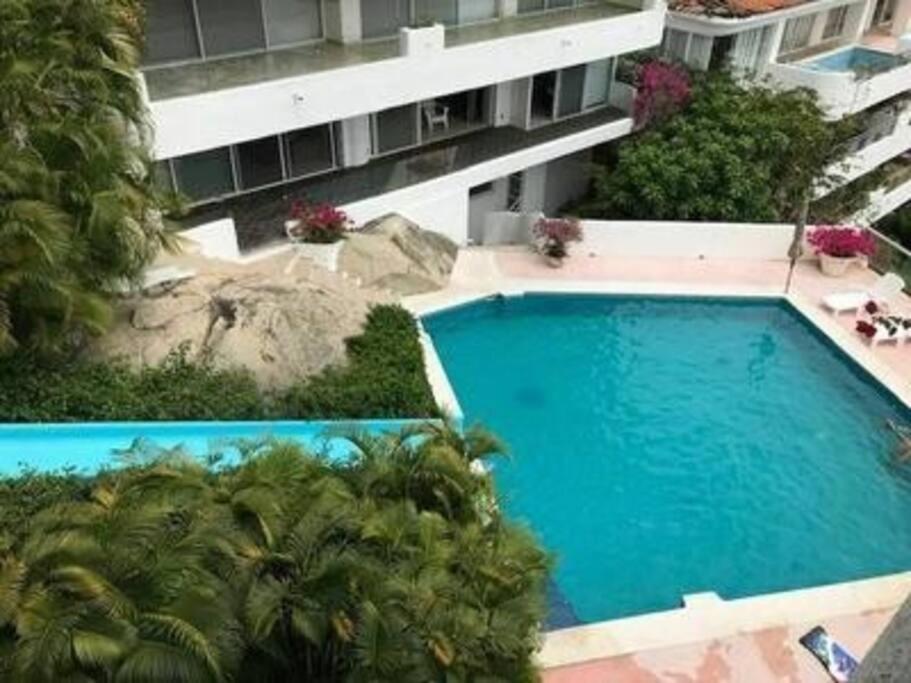 Vista A Todo Desde La Cima Acapulco