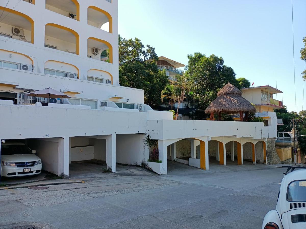 Twin Towers Tres Mares Apartamento *