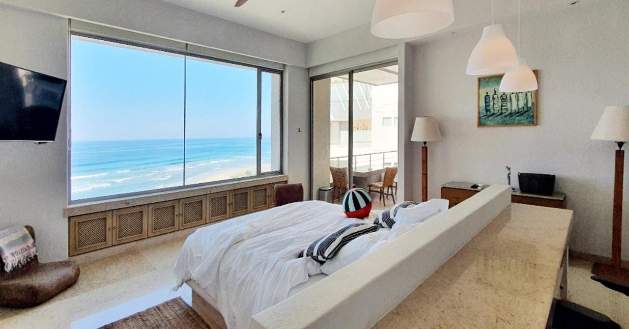 Luxury Beachfront Penthouse Acapulco