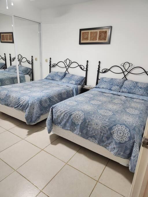 Apartamento Departamento De Lujo. Seguridad 24. Playa A Pasos. *