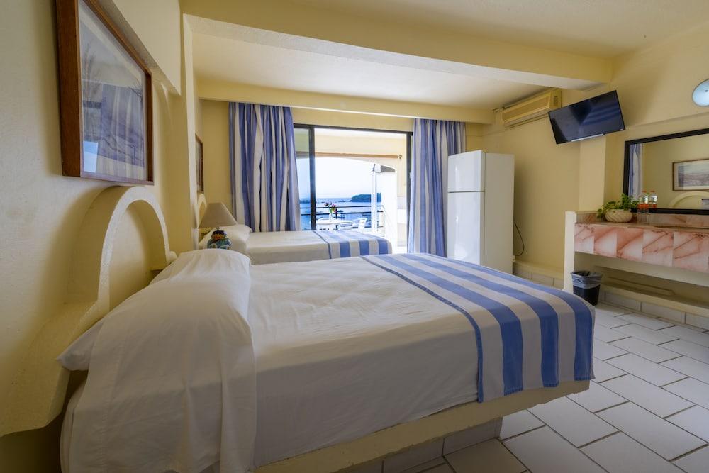 Acamar Hotel 4*