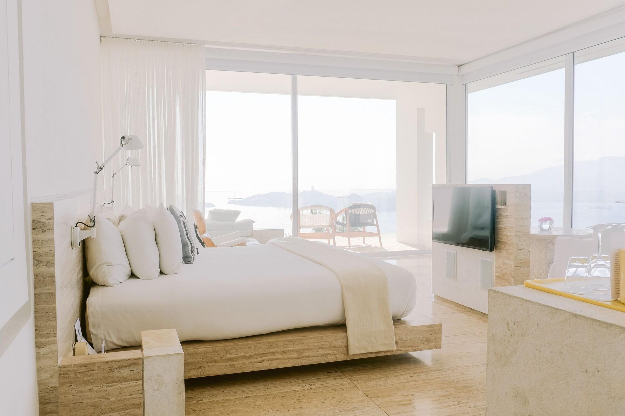 Encanto Hotel