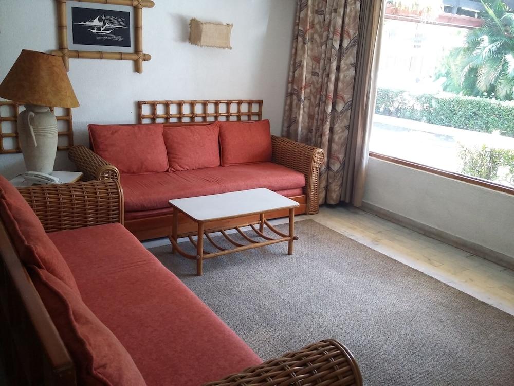 Hotel Bali-hai 4*