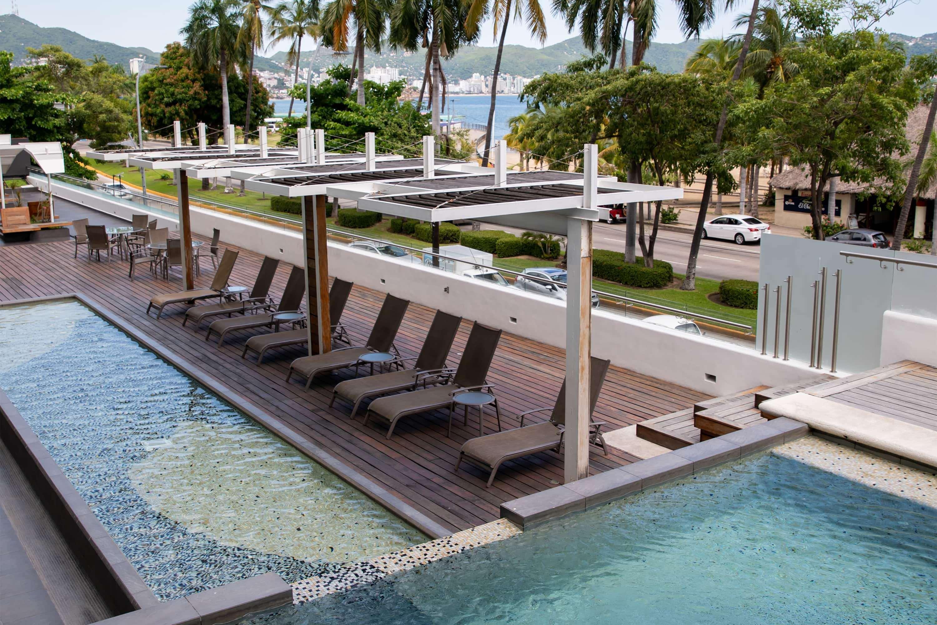 Hotel Ramada By Wyndham &