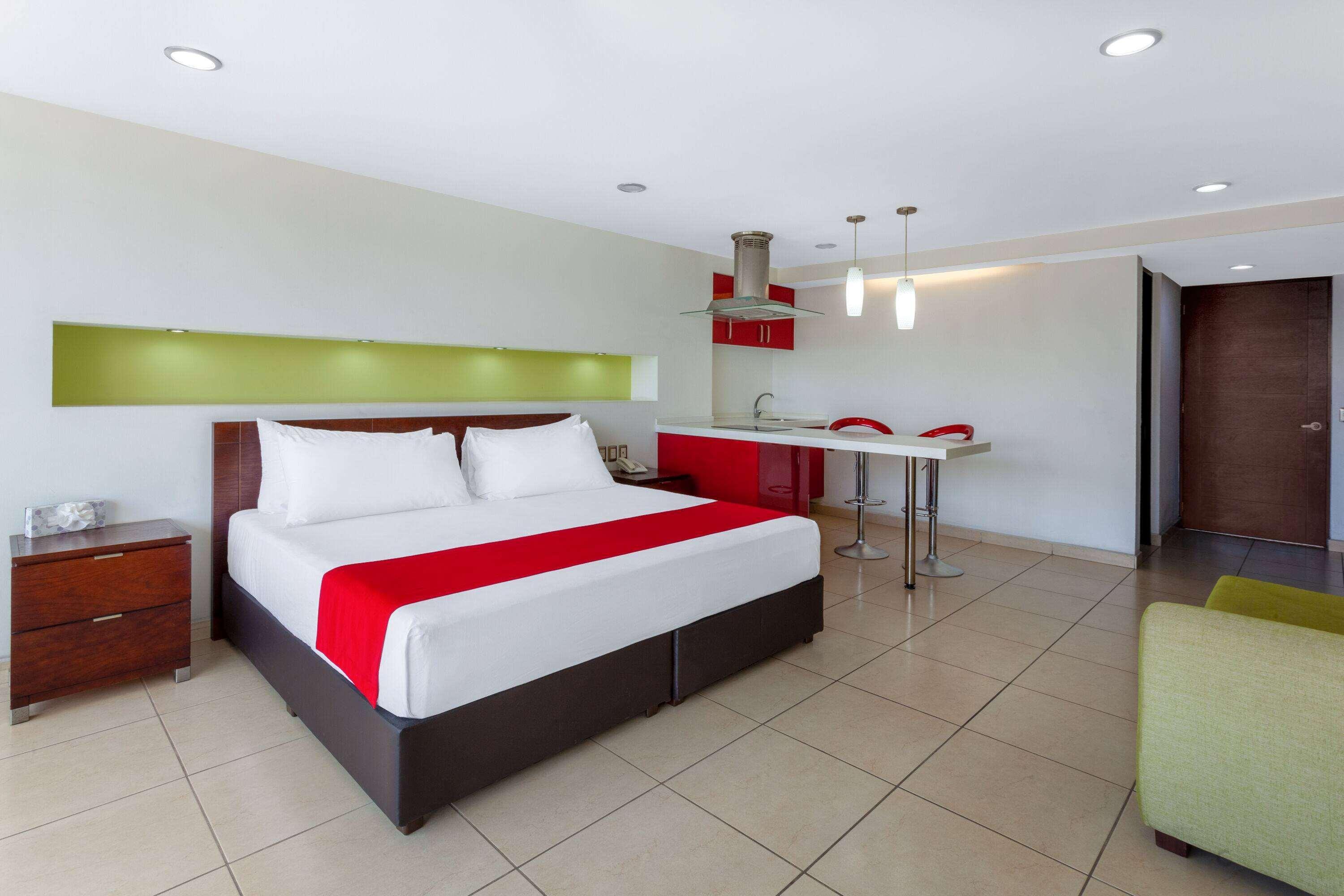 Ramada By Wyndham & Acapulco