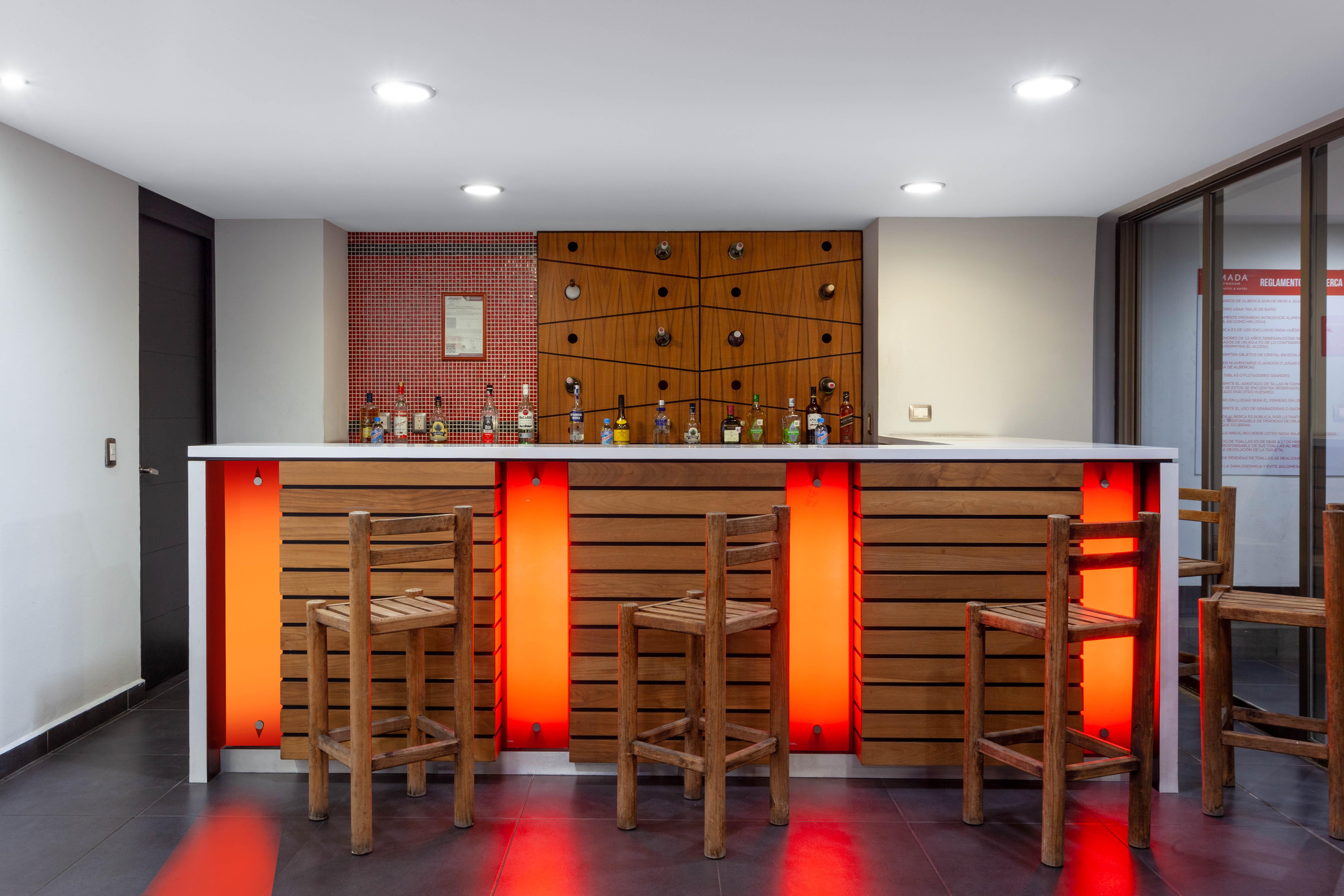 Ramada By Wyndham & Hotel 4*