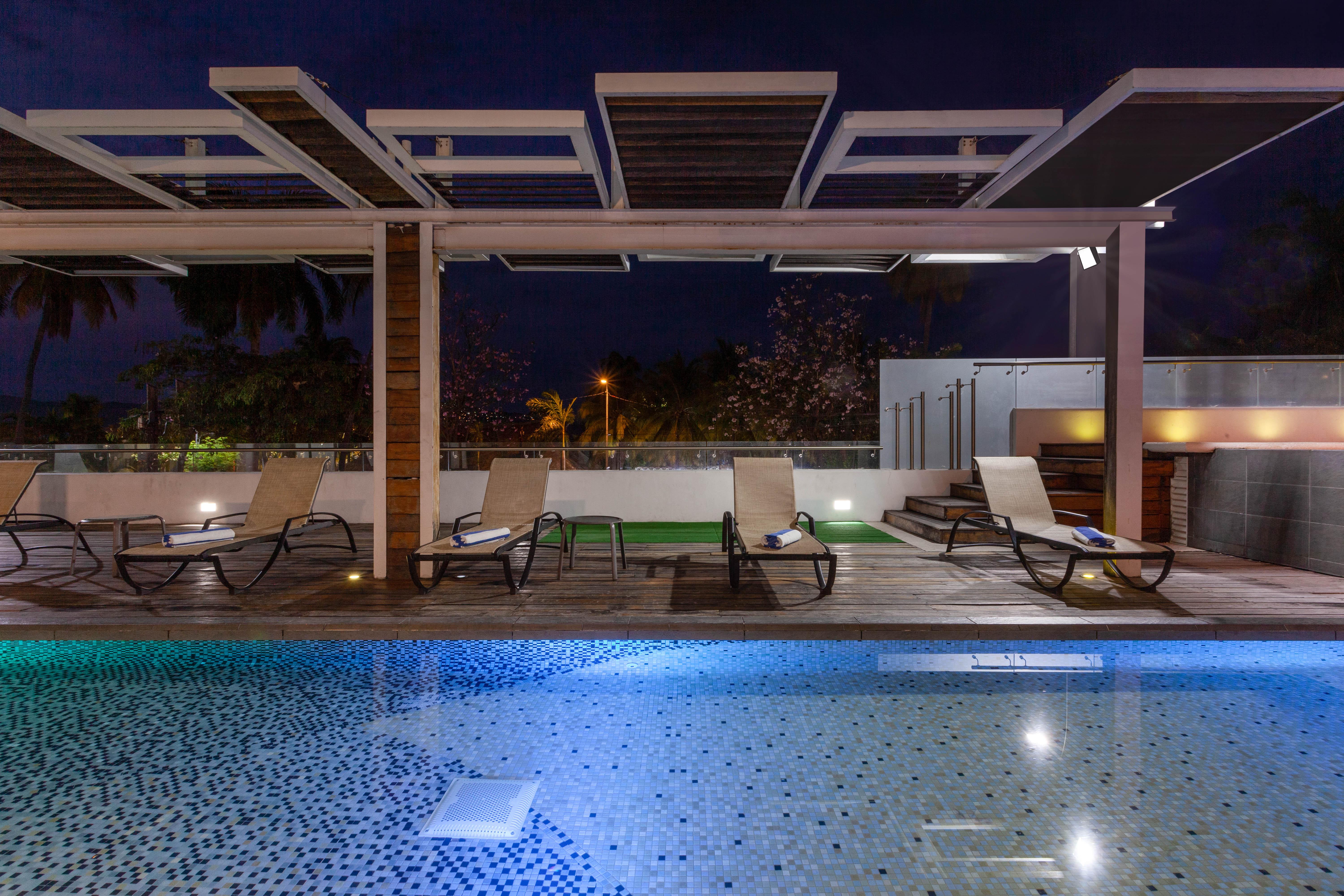 Ramada By Wyndham & Hotel