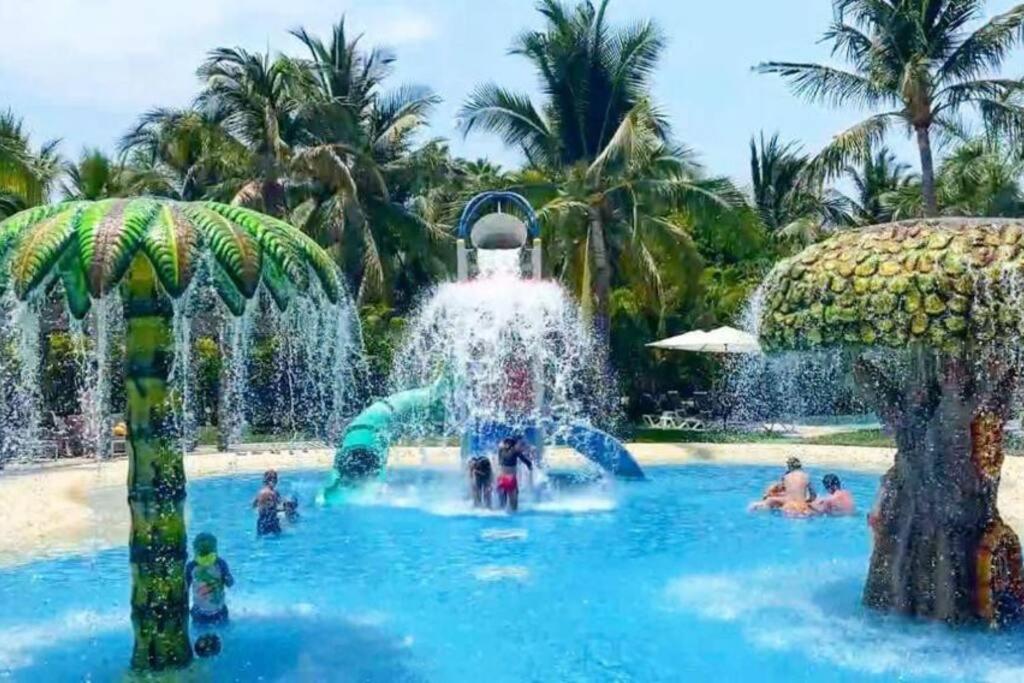 Exquisite Retreat In La Isla Apartamento Acapulco
