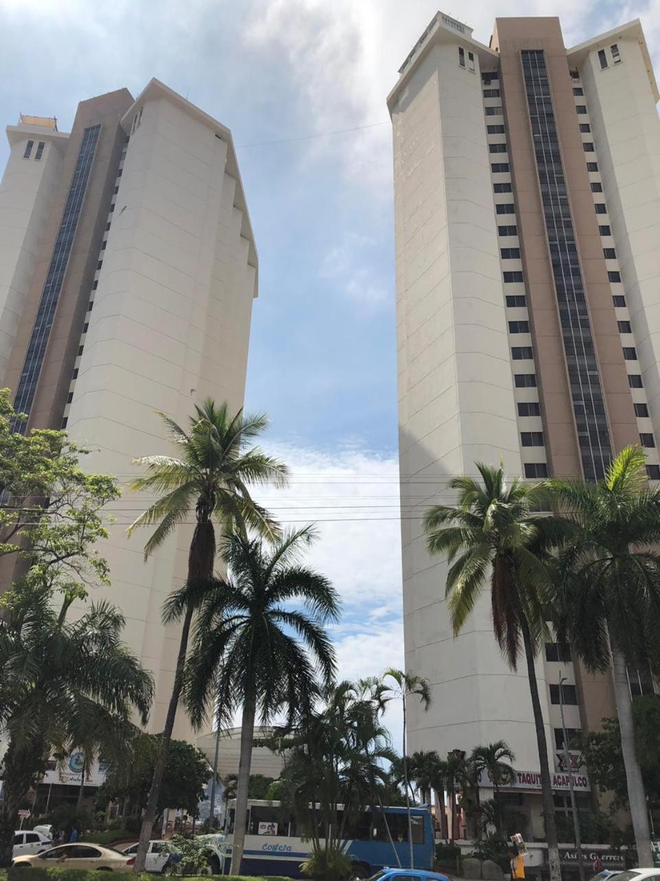 Torres Gemelas Acapulco