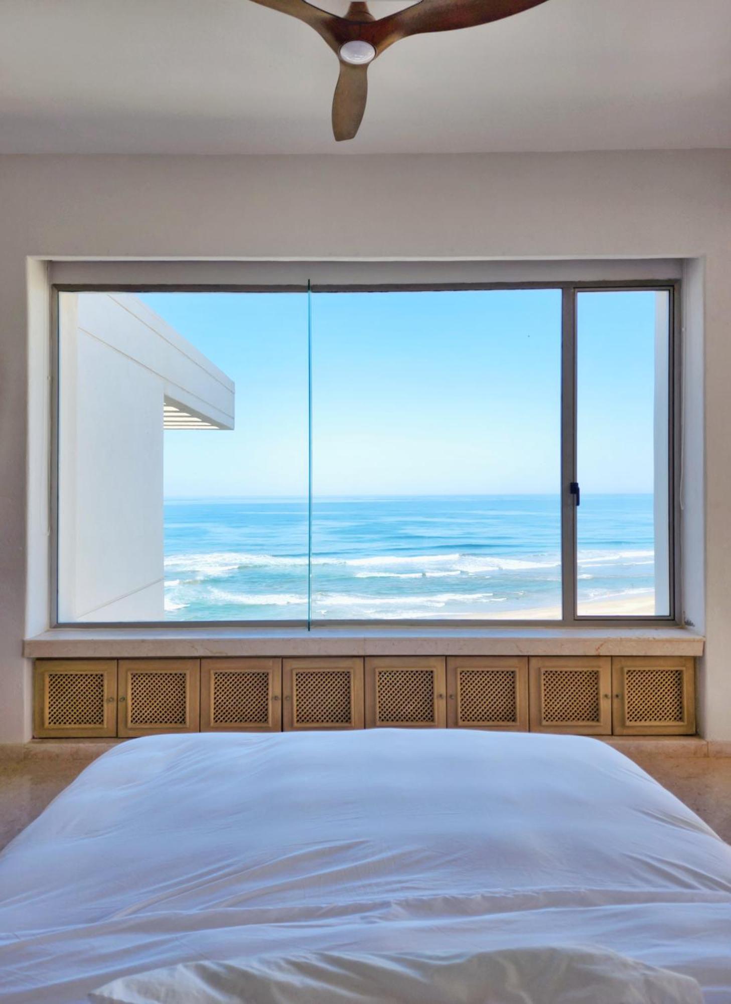 Apartment Luxury Beachfront Penthouse