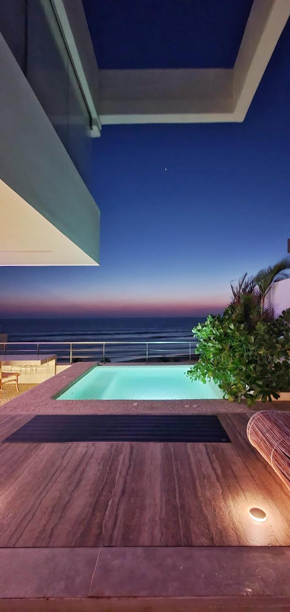 Apartment Luxury Beachfront Penthouse *