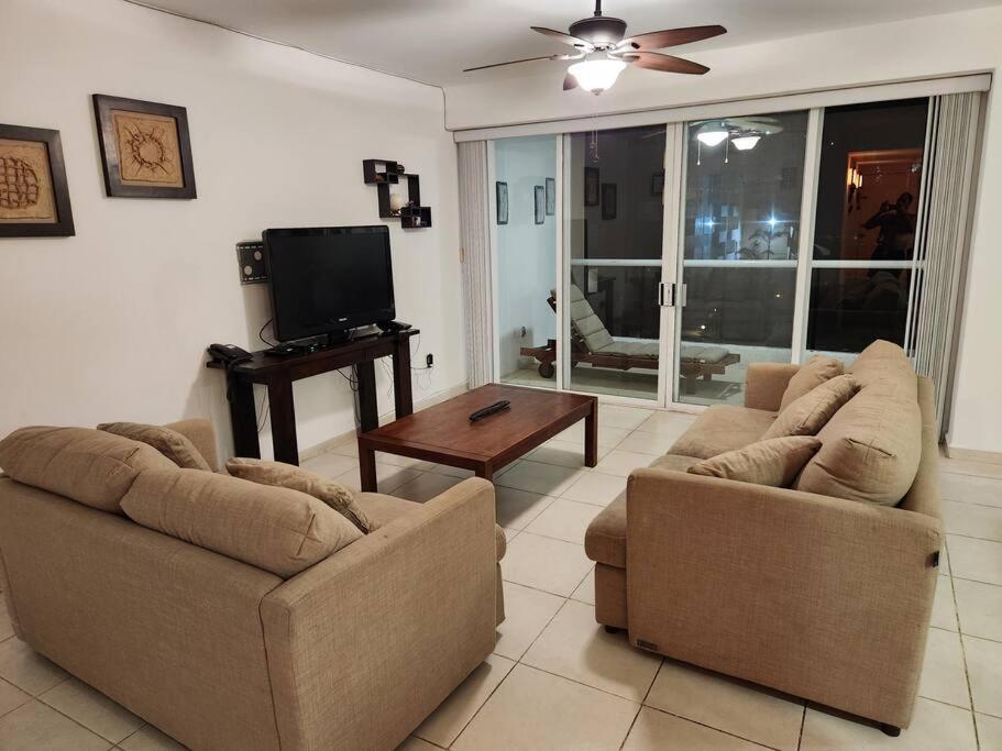 Departamento De Lujo. Seguridad 24. Playa A Pasos. Apartamento Acapulco