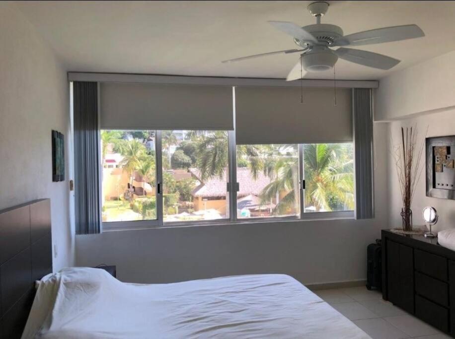 Departamento De Lujo. Seguridad 24. Playa A Pasos. Apartamento