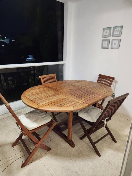 Apartamento Departamento De Lujo. Seguridad 24. Playa A Pasos. Acapulco