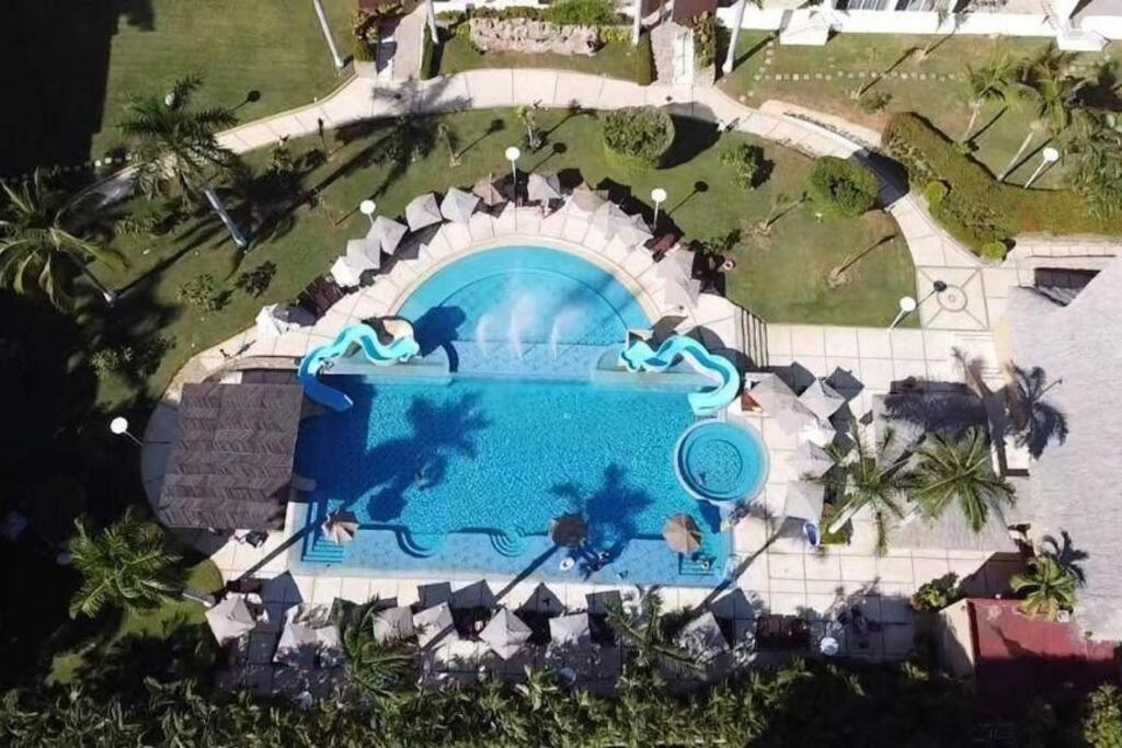 Departamento De Lujo. Seguridad 24. Playa A Pasos. Apartamento