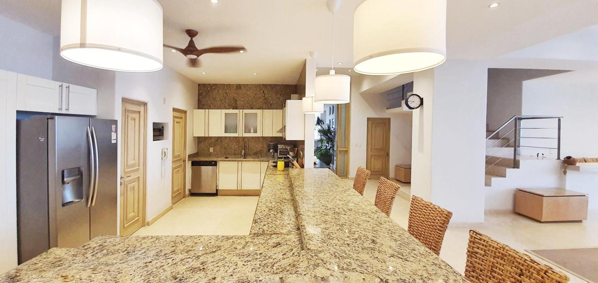 Luxury Beachfront Penthouse Acapulco