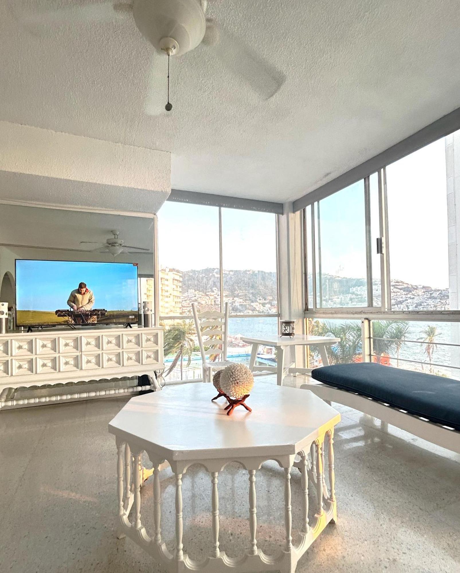 Best Location Steps From The Beach Apartamento Acapulco