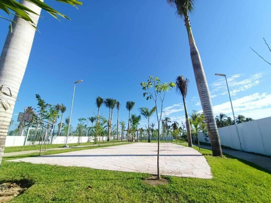 Increible Departamento Club De Playa Canchas De Padel 8 Huespedes