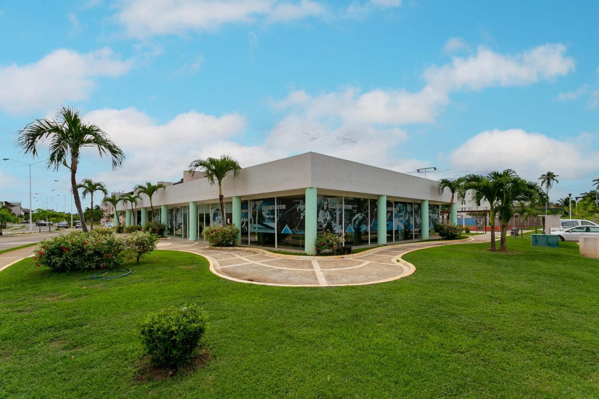 Luxury New Coastal Getaway
