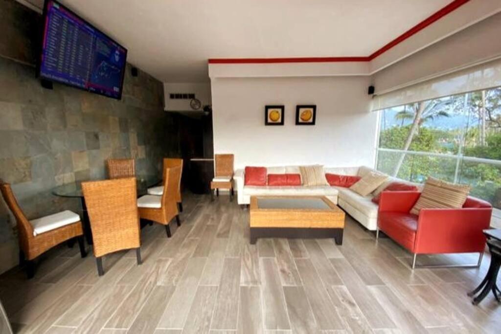 Departamento Diamante, Torre Azteca Princess
