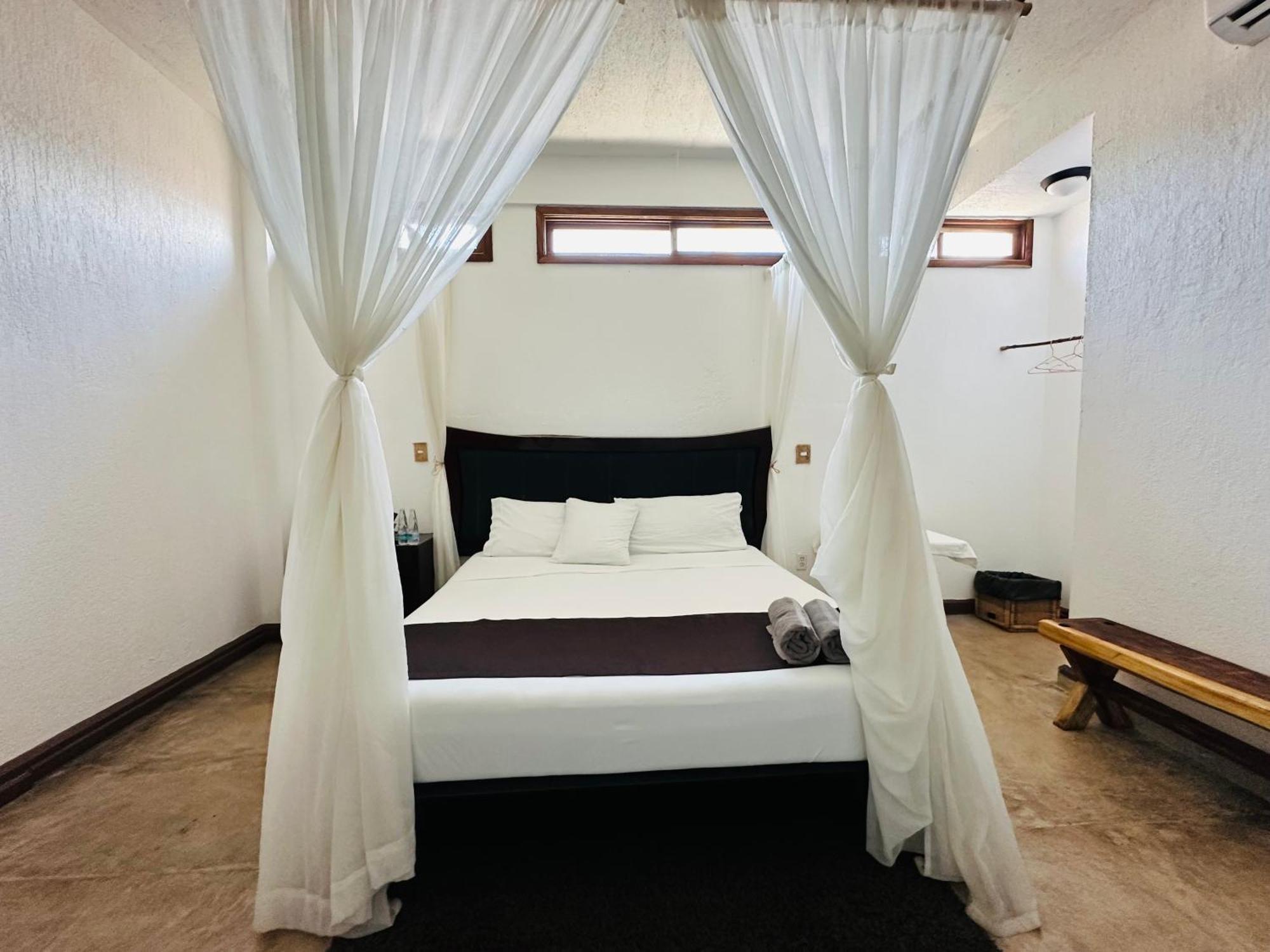 Hotel Boutique Punta Jamaica 4*
