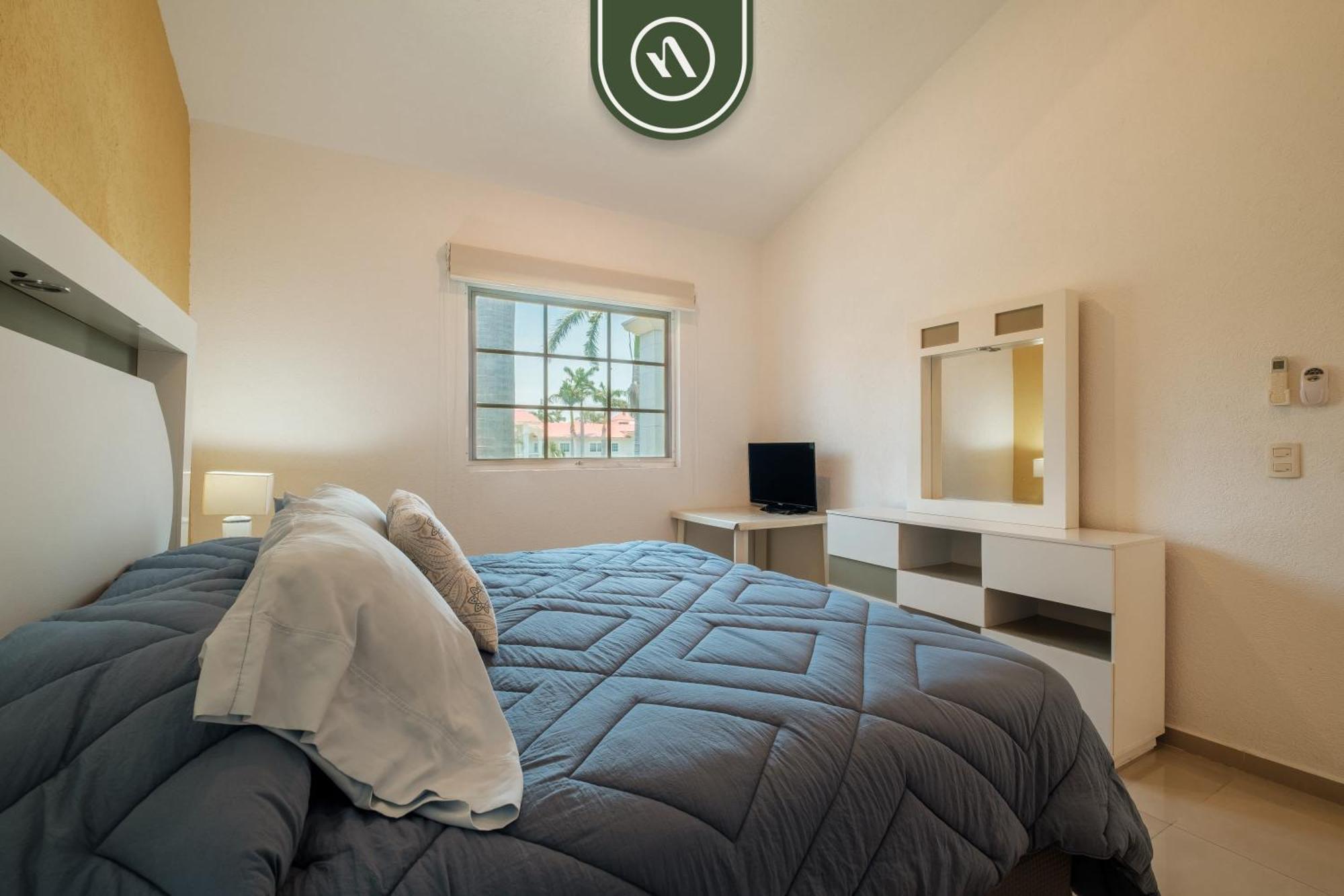 2br House - Private Patio - Apartamento
