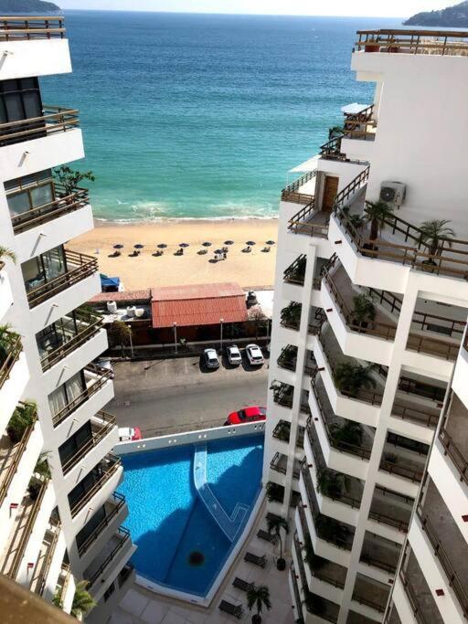 En El Corazon De La Bahia * Acapulco