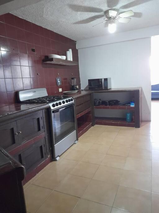 Casa Economica Con Alberca Privada Y 5 Cuartos Сasa de vacaciones Acapulco