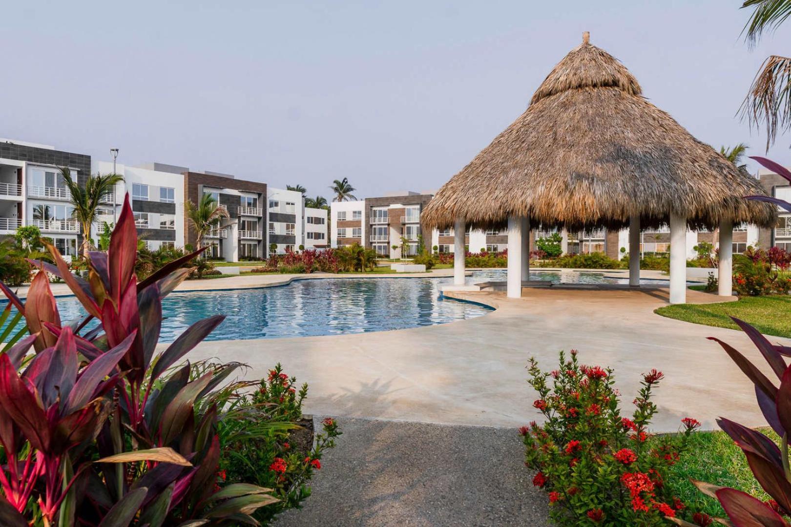Family Pool 4 Bedroom Apartment